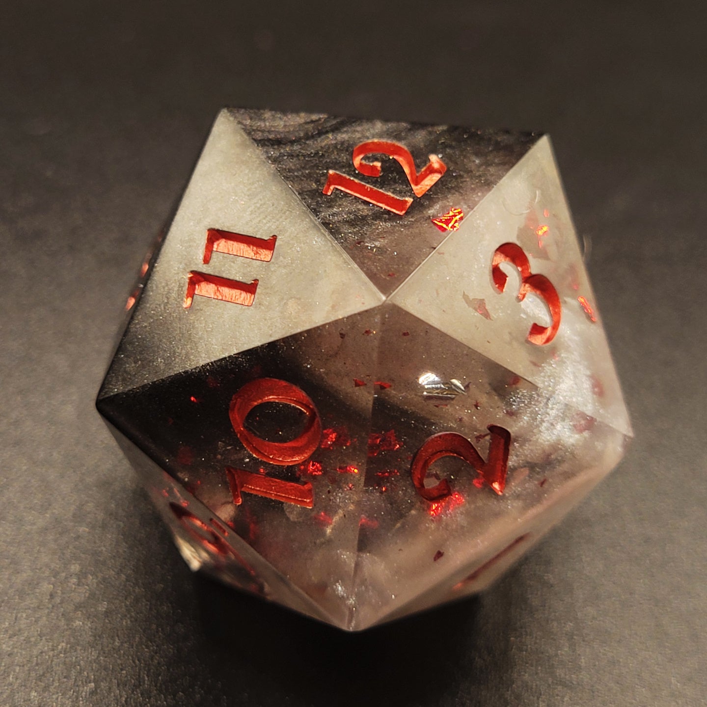 Black and Red - Spindown Mega Chonk D20