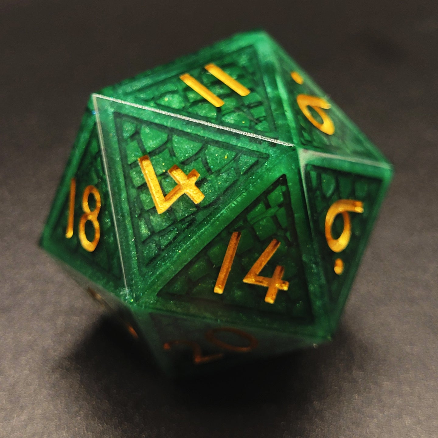 Green Dragon - Mega Chonk D20