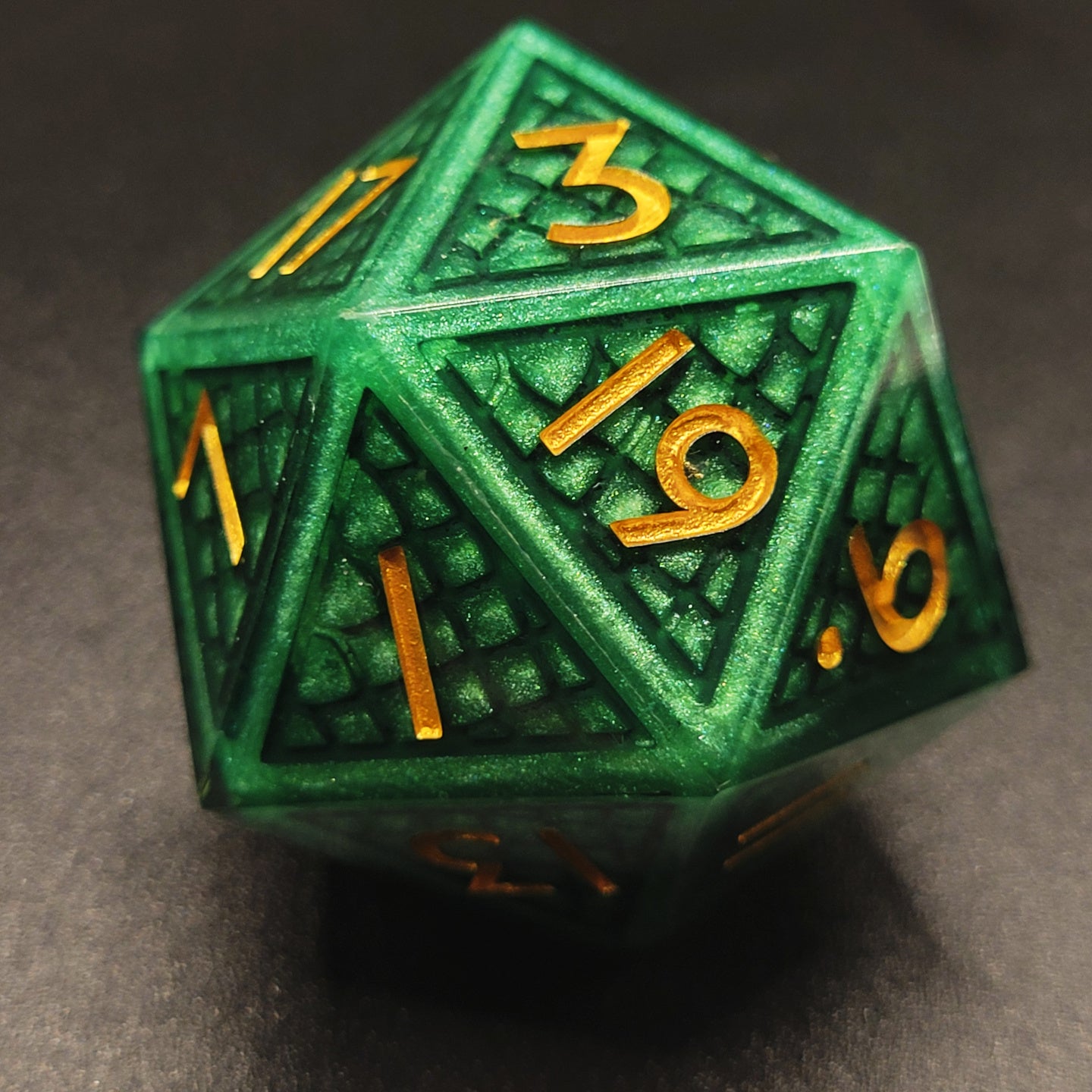 Green Dragon - Mega Chonk D20