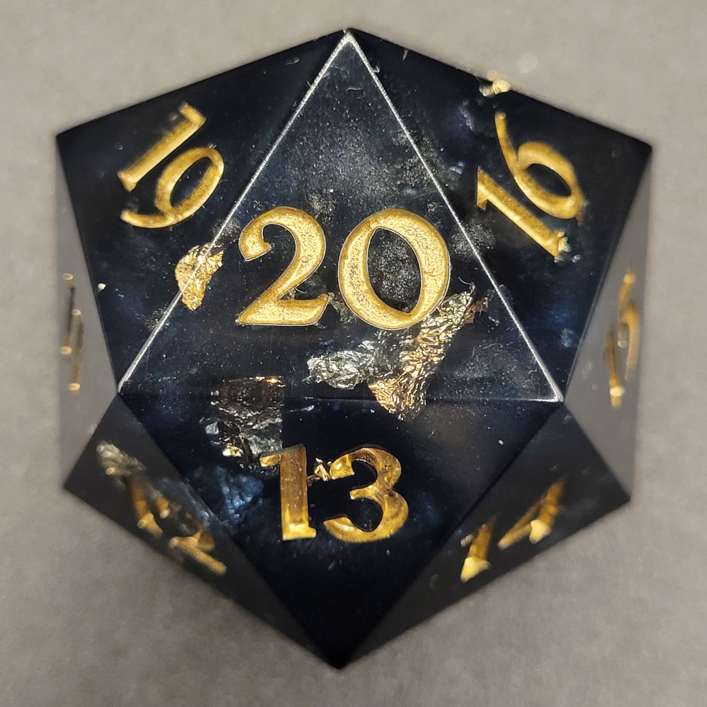 Helmsman - Spindown Mega Chonk D20